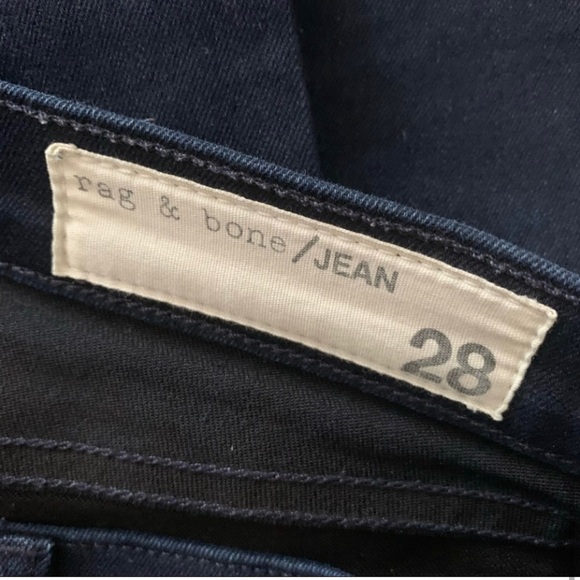 RAG & BONE Jeans Cate Mid-Rise
Dark Wash, Carmen - Picture 6 of 7